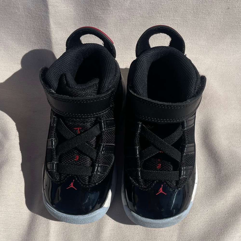 Todler Jordan sneakers size 7c